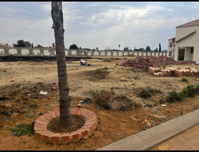 LAND FOR SALE IN KLIPPOORTJIE